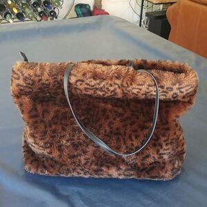 Jelavu Animal Print Weekender Bag With Detachable Accessory/Wristlet Bag